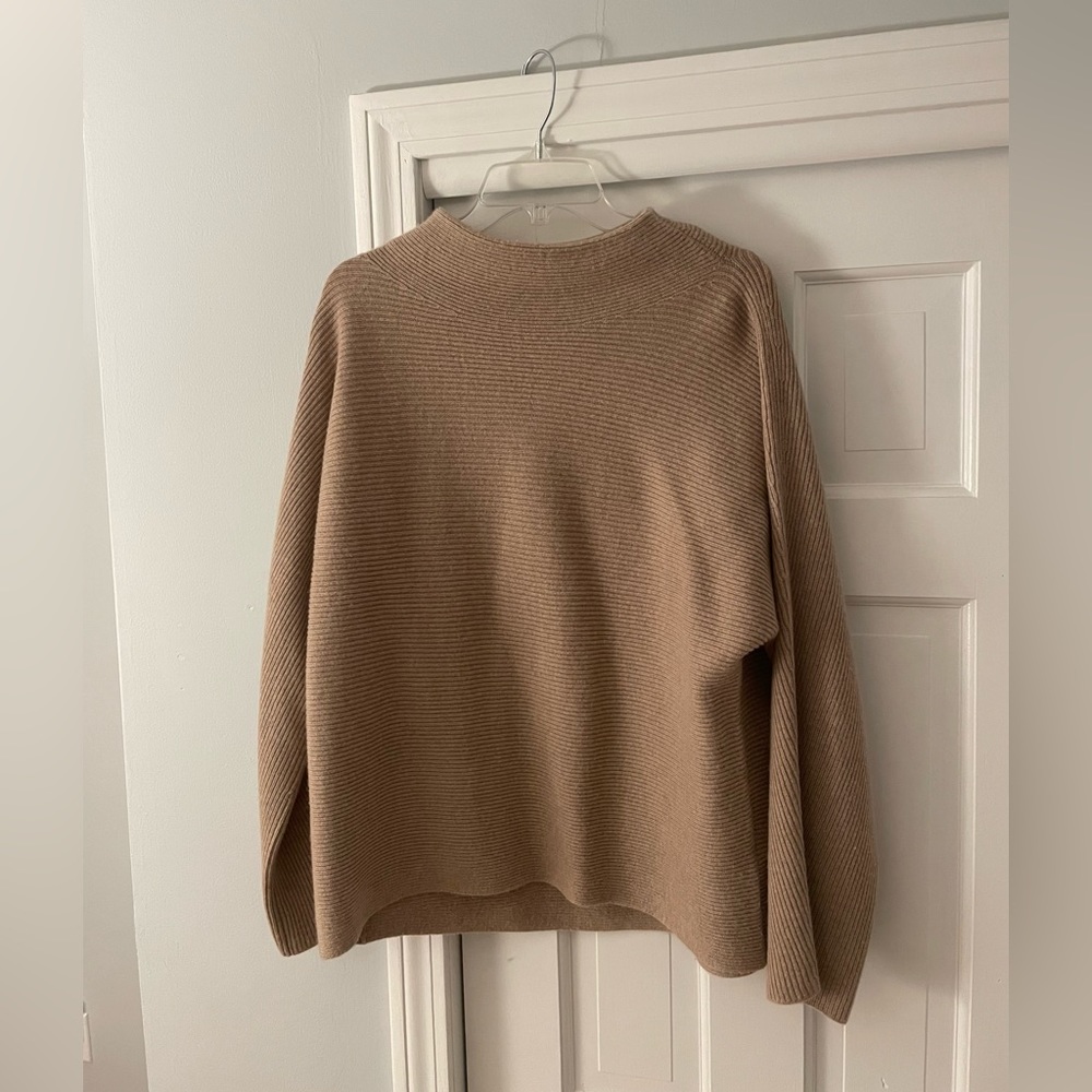 Vince wool/ cashmere sweater size large